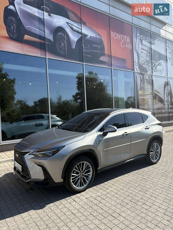 Позашляховик / Кросовер Lexus NX 2022 в Дніпрі