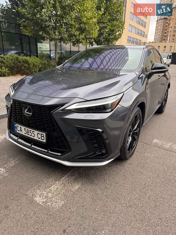 Lexus NX 2023