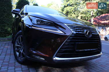 Позашляховик / Кросовер Lexus NX 2017 в 