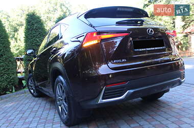 Позашляховик / Кросовер Lexus NX 2017 в 