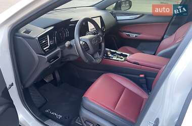 Позашляховик / Кросовер Lexus NX 2021 в 