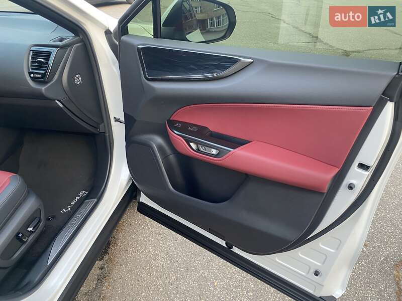 Внедорожник / Кроссовер Lexus NX 2021 в Киеве