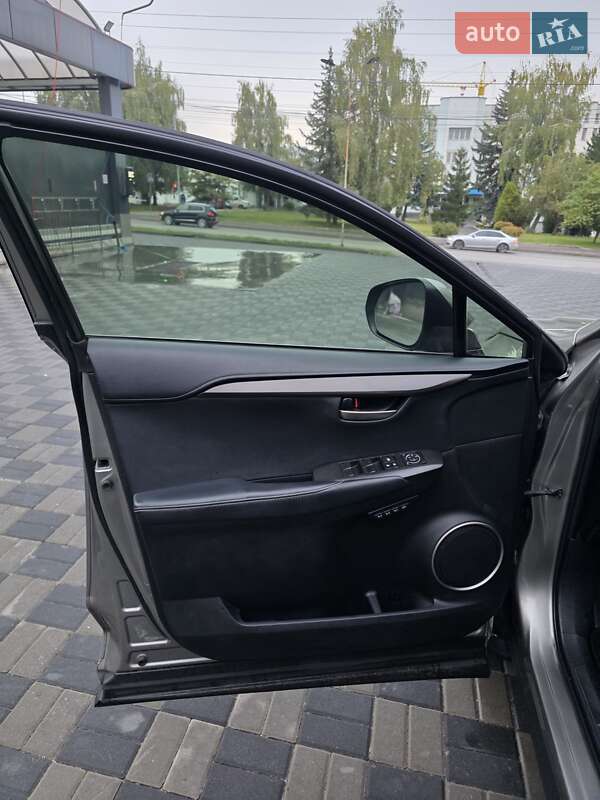 Внедорожник / Кроссовер Lexus NX 2014 в Хмельницком