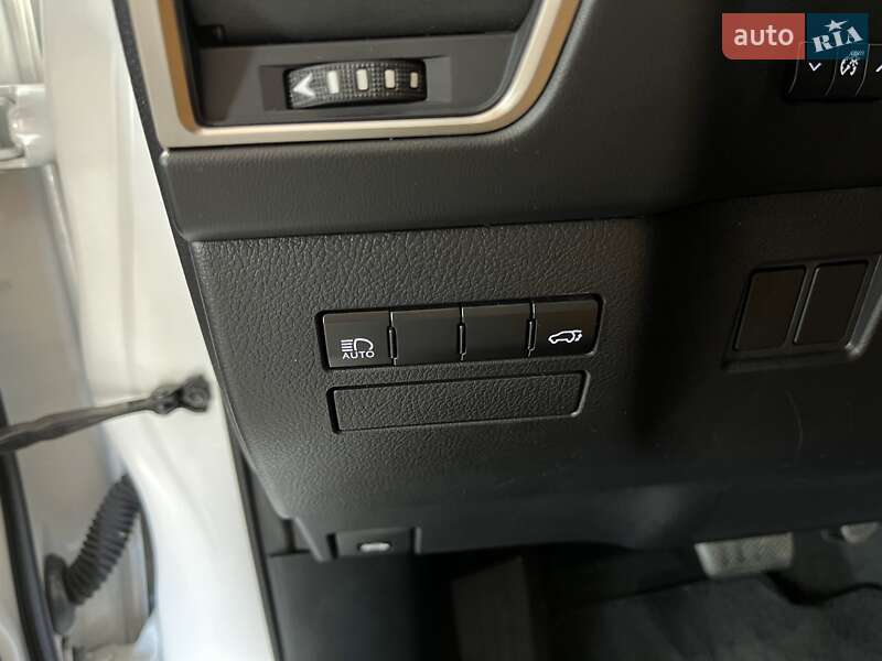 Внедорожник / Кроссовер Lexus NX 2019 в Киеве фото 11 Внедорожник / Кроссовер Lexus NX 2019 в Киеве