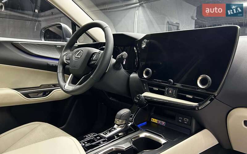 Внедорожник / Кроссовер Lexus NX 2024 в Черновцах