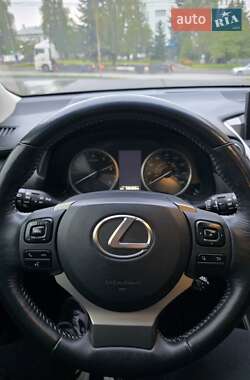 Позашляховик / Кросовер Lexus NX 2014 в 
