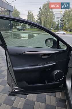 Позашляховик / Кросовер Lexus NX 2014 в 
