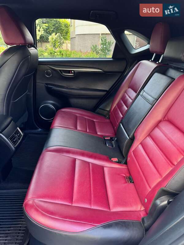 Внедорожник / Кроссовер Lexus NX 2016 в Ивано-Франковске