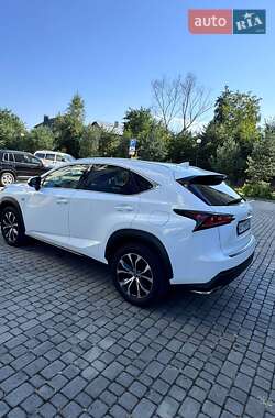 Внедорожник / Кроссовер Lexus NX 2016 в Ивано-Франковске