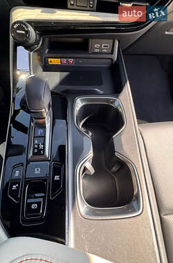 Внедорожник / Кроссовер Lexus NX 2023 в 