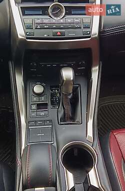 Позашляховик / Кросовер Lexus NX 2015 в 