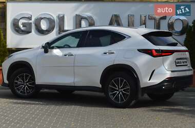 Внедорожник / Кроссовер Lexus NX 2022 в 