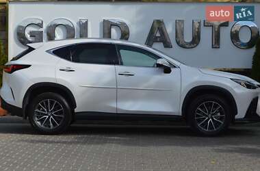 Внедорожник / Кроссовер Lexus NX 2022 в 