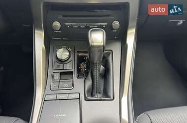 Внедорожник / Кроссовер Lexus NX 2018 в 