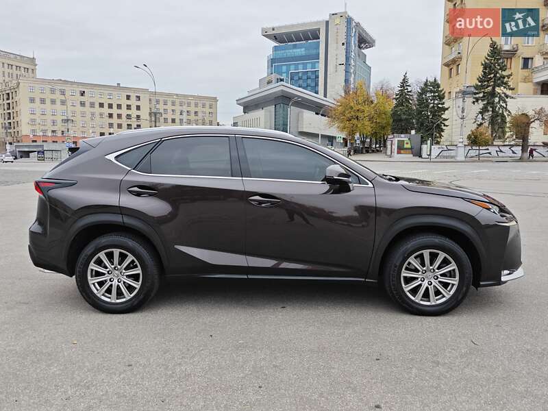 Внедорожник / Кроссовер Lexus NX 2015 в Харькове