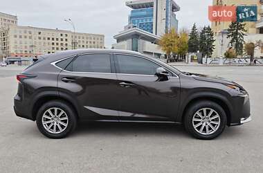 Позашляховик / Кросовер Lexus NX 2015 в  фото 7 Позашляховик / Кросовер Lexus NX 2015 в