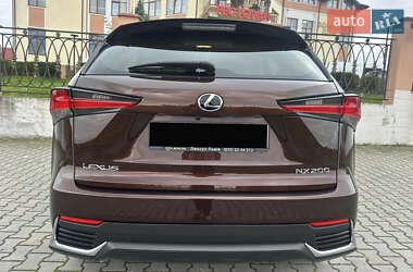 Позашляховик / Кросовер Lexus NX 2017 в 