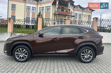 Позашляховик / Кросовер Lexus NX 2017 в 