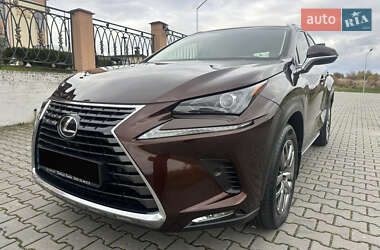 Позашляховик / Кросовер Lexus NX 2017 в 