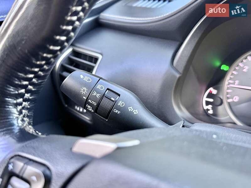 Позашляховик / Кросовер Lexus NX 2015 в Харкові