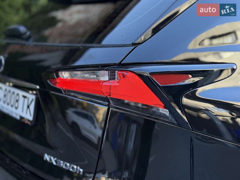 Позашляховик / Кросовер Lexus NX 2015 в Львові