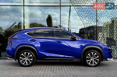Позашляховик / Кросовер Lexus NX 2015 в  фото 6 Позашляховик / Кросовер Lexus NX 2015 в