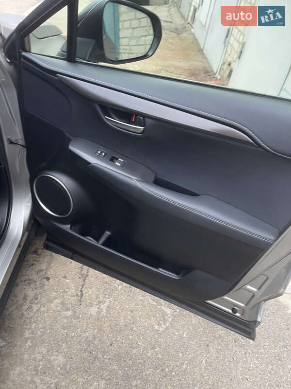 Внедорожник / Кроссовер Lexus NX 2018 в Харькове