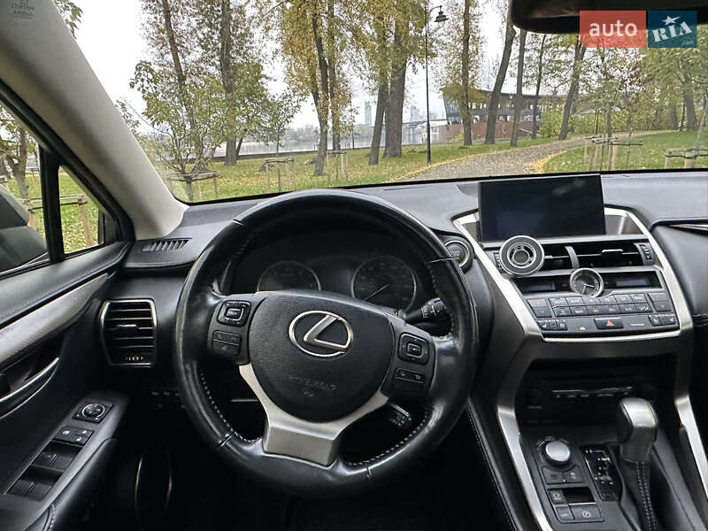 Внедорожник / Кроссовер Lexus NX 2016 в Киеве