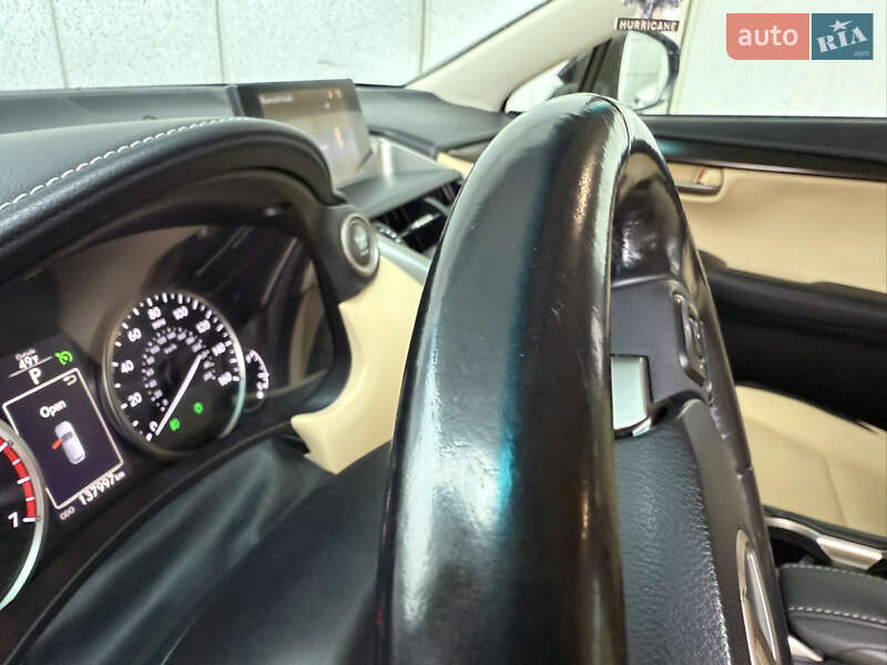 Внедорожник / Кроссовер Lexus NX 2016 в Кременчуге