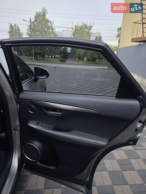 Позашляховик / Кросовер Lexus NX 2014 в Хмельницькому фото 29 Позашляховик / Кросовер Lexus NX 2014 в Хмельницькому