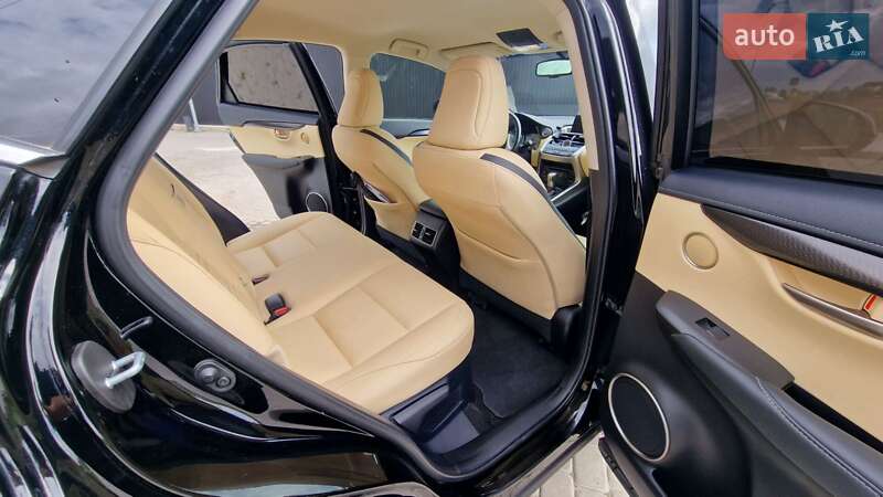 Позашляховик / Кросовер Lexus NX 2015 в Львові фото 18 Позашляховик / Кросовер Lexus NX 2015 в Львові