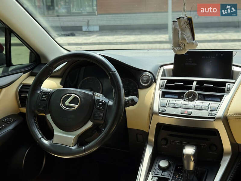 Позашляховик / Кросовер Lexus NX 2016 в Львові фото 9 Позашляховик / Кросовер Lexus NX 2016 в Львові