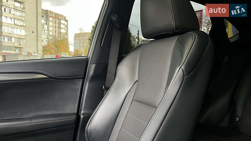 Позашляховик / Кросовер Lexus NX 2020 в Львові