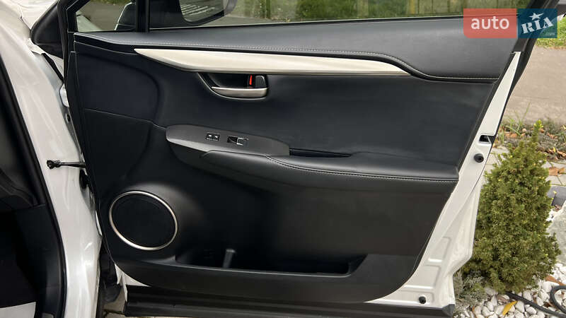 Позашляховик / Кросовер Lexus NX 2020 в Львові