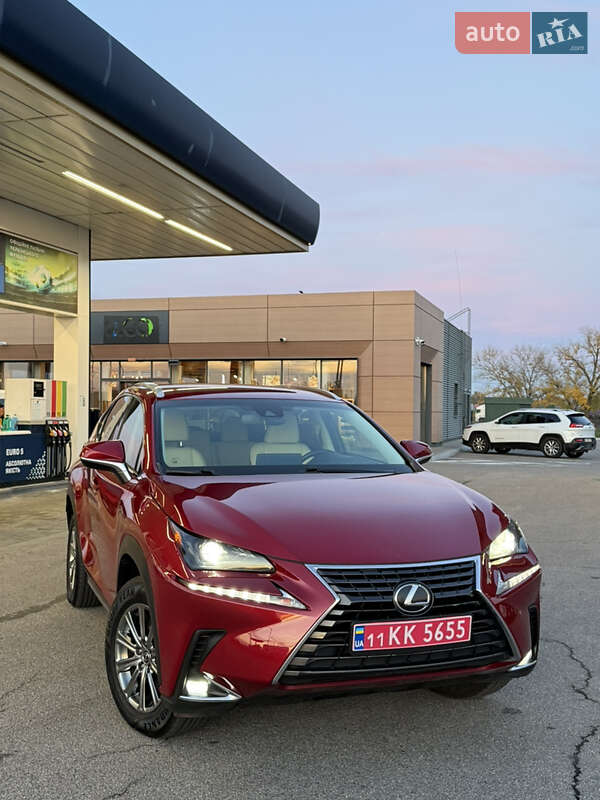 Позашляховик / Кросовер Lexus NX 2018 в Дніпрі