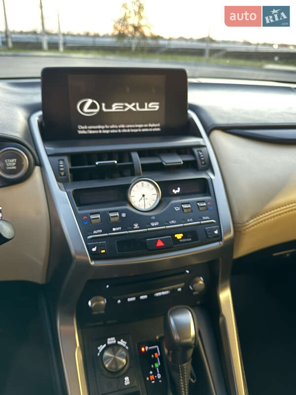 Позашляховик / Кросовер Lexus NX 2018 в Дніпрі