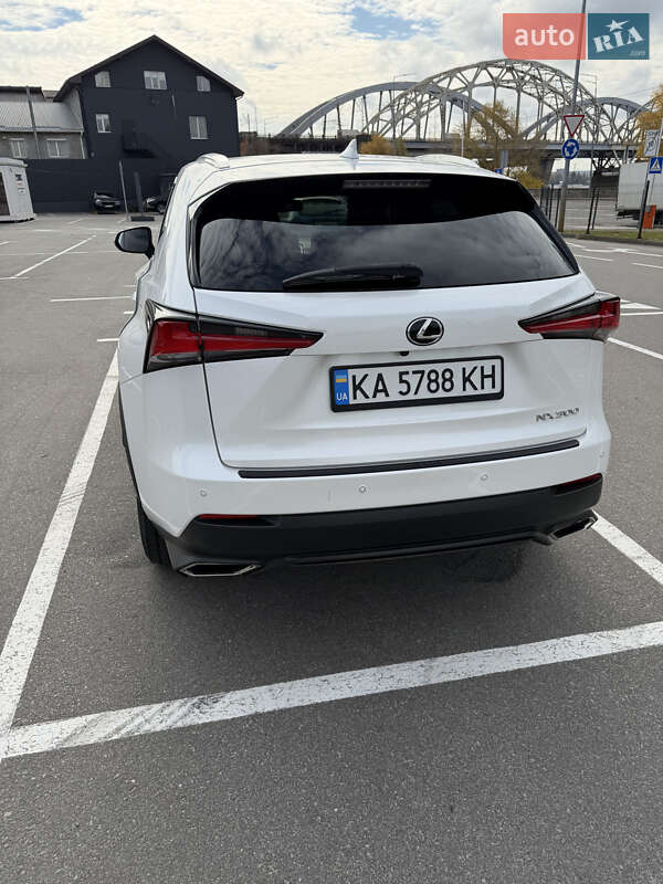 Позашляховик / Кросовер Lexus NX 2017 в Києві