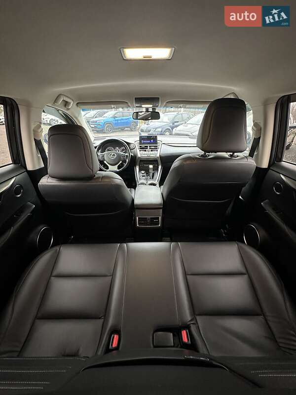 Позашляховик / Кросовер Lexus NX 2015 в Білогородці фото 19 Позашляховик / Кросовер Lexus NX 2015 в Білогородці