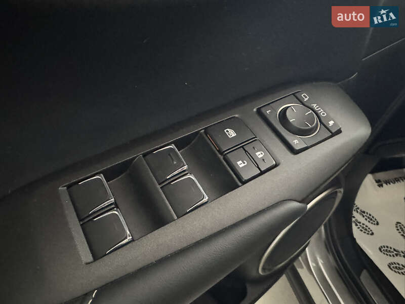 Позашляховик / Кросовер Lexus NX 2019 в Чернігові