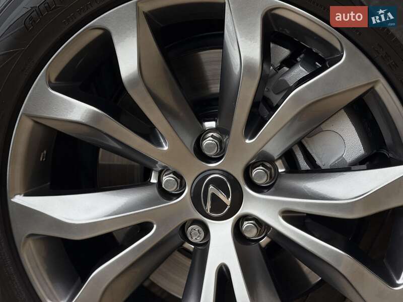 Позашляховик / Кросовер Lexus NX 2015 в Одесі