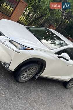 Позашляховик / Кросовер Lexus NX 2016 в Дніпрі