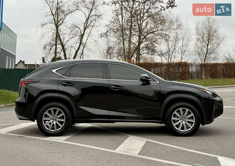 Позашляховик / Кросовер Lexus NX 2018 в Києві