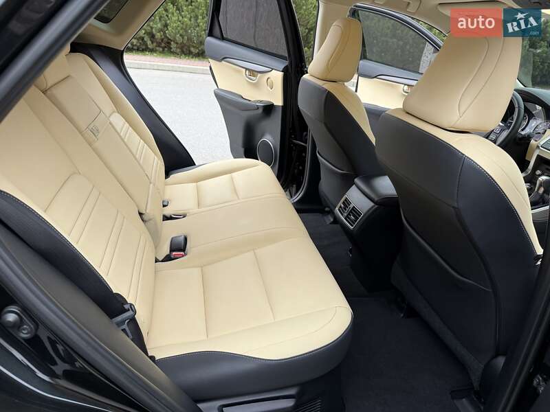 Позашляховик / Кросовер Lexus NX 2018 в Києві