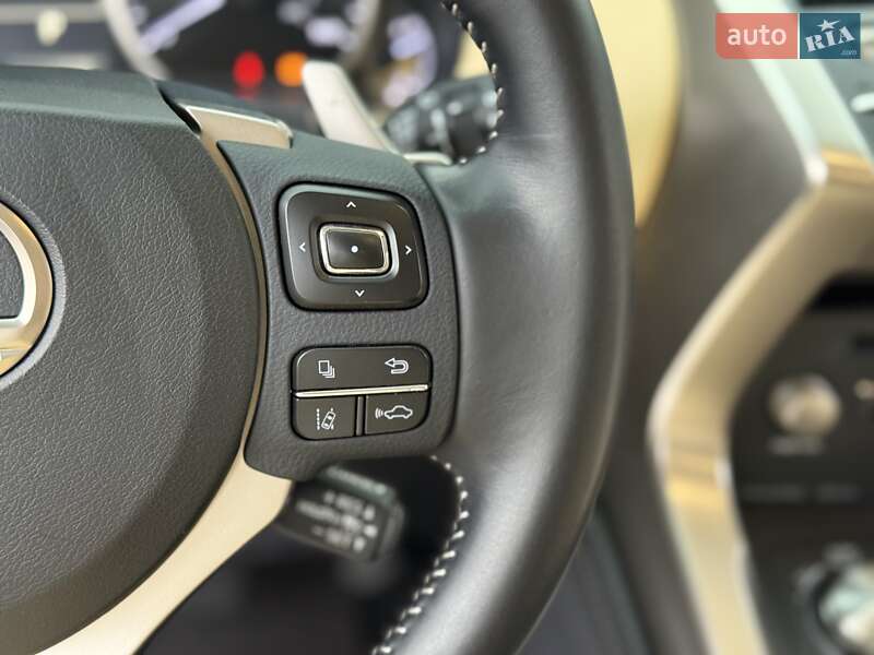 Позашляховик / Кросовер Lexus NX 2018 в Києві