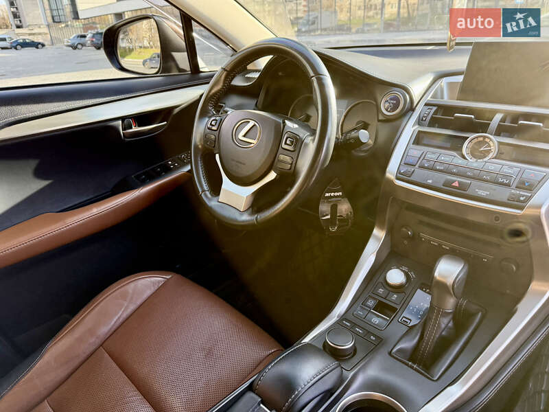 Позашляховик / Кросовер Lexus NX 2014 в Дніпрі фото 32 Позашляховик / Кросовер Lexus NX 2014 в Дніпрі