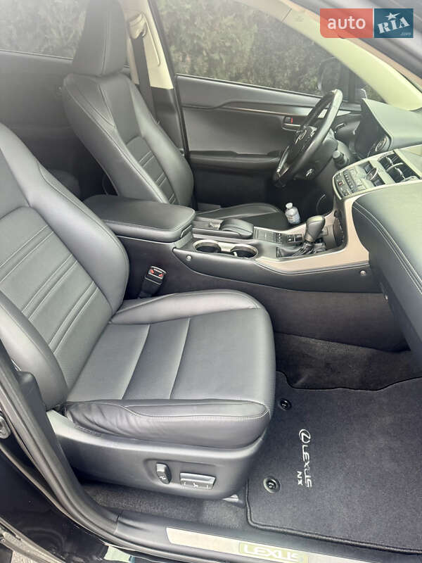 Внедорожник / Кроссовер Lexus NX 2016 в Днепре