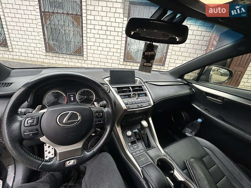 Внедорожник / Кроссовер Lexus NX 2016 в Первомайске