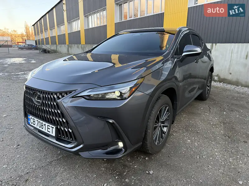 Lexus NX 2023
