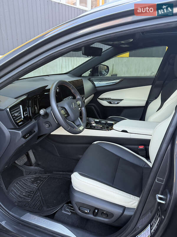 Внедорожник / Кроссовер Lexus NX 2023 в Киеве