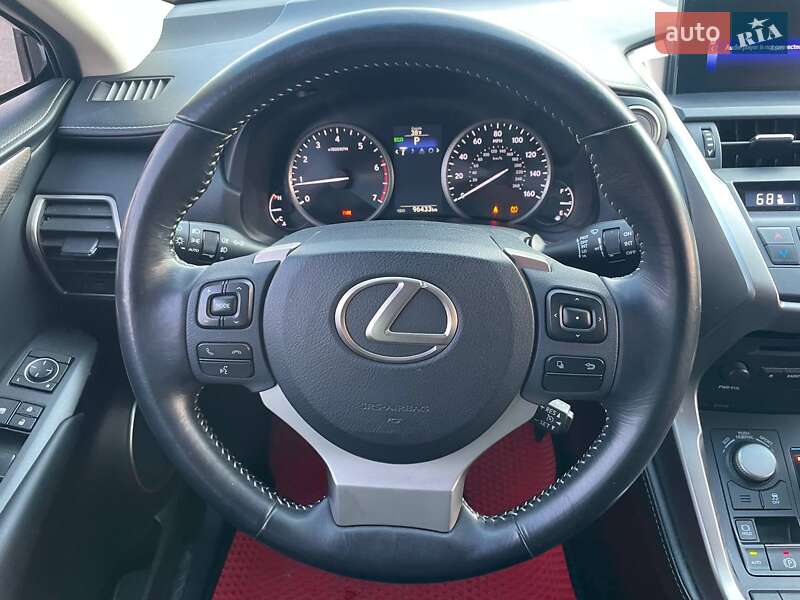 Позашляховик / Кросовер Lexus NX 2016 в Києві